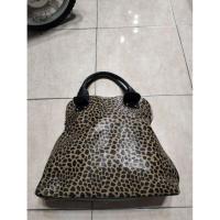 ราคา กระเป๋าหนังมือสองสภาพดี สะพายขึ้นไหล่ (40754518387)