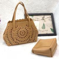 ราคา กระเป๋าแฟชั่นทรงช้อปปิ้ง หนังฉลุ สีคาราเมล (1611510773)