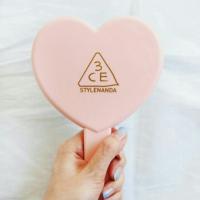 ราคา (EMSฟรี) LOVE 3CE HEART HAND MIRROR พร้อมส่ง!กระจกคอลเลคชั่นLove3ce (343296589)