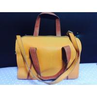ราคา Used กระเป๋าสะพาย Charles&Keith (21869198)