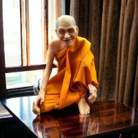 ราคา รูปหล่อเหมือนจริง หลวงปู่สรวง เทวดาเดินดิน รูปหลวงพ่อสด 5 นิ้ว เรซิ่น งานเหมือนผ้าจริง งานเกรด A+ พระอริยสงฆ์ เพื่อกราบไหว้บูชา (22768510897)