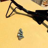 ราคา เหล็กพักเท้า เหล็กพักเท้าหน้า,โบลต์หน้าแปลน Honda Wave110i 2021-2022 50610-K1M-T00,95701-08016-00 (24572579341)