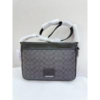 ราคา แท้ พร้อมส่ง COACH CV761 District Crossbody In Signature สะพายชายใบใหญ่ (26517129628)