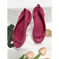 ราคา รองเท้ามือสอง crocs ของแท้ สภาพดี (17461842677)