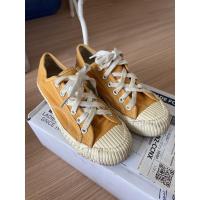 ราคา รองเท้าผ้าใบสีเหลืองมัสตาร์ด มือสอง (17528085007)