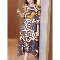 ราคา NEW Imported Issey Miyake Temperament High-End Contrasting Color Size Slim Pleated Dress 2023 Sprin (27670486274)