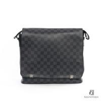 ราคา L V DISTRICT MESSENGER MM GRAPHITE DAMIER CANVAS SHW (29105407458)