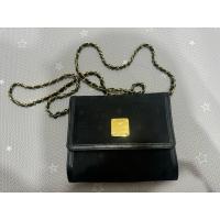 ราคา Used กระเป๋าสายโซ่ MCM แท้100% nylonผสมหนัง crossbody bag / ครัช แท้ป้ายเยอรมัน (26112605405)