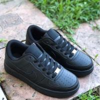 ราคา (กล่องคู่!) พร้อมส่งจาก KL NIKE AIR FORCE ONE 1 ALL BLACK ALL WHITE CASUAL SHOES MENS WOMEN SNEAKER (23563352740)
