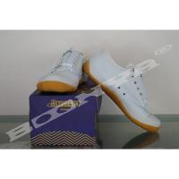 ราคา รองเท้า Breaker ฟุตซอล ผ้าใบสีขาว (8705247553)