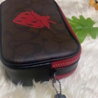 ราคา Coach F78037 crossbody. Pouch in signature canvas (5431552244)