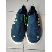 ราคา Adidas slip on SL มือสอง (27170582231)