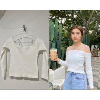 ราคา "เสื้อครอปไหมพรมเปิดไหล่สายไขว้ด้านหลังสีขาว" S,M (25290170893)