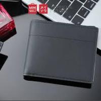 ราคา MINISO มินิโซ อย่างเป็นทางการผู้ชายกระเป๋าสตางค์ผู้ชายพับบัตรกระเป๋าสตางค์หนังผู้ชายกระเป๋าสตางค์ผู้ชายที่เรียบง่ายสบายๆอย่างเป็นทางการธุรก (25503702018)