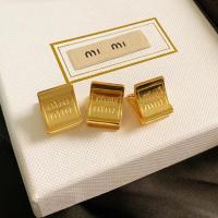 ราคา กิ๊บติดผม Miu Miu แบบตัวหนีบ ติดแน่น มีปั้มหลัง มี 2 สี ให้เลือก สีทอง และ สีเงิน (27803240200)