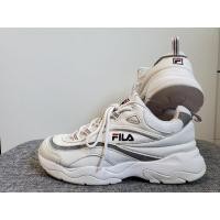 ราคา [มือสองของแท้] FILA Ray สีขาวคาดเทา ไซส์38 (7662527904)