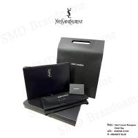 ราคา YSL Saint Laurent กระเป๋าถือ รุ่น Saint Laurent Monogram Clutch Bag Code: 453249 4150 (12867797639)
