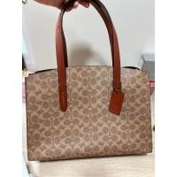 ราคา กระเป๋าCoach มือสอง งานช้อปแท้ คิงพาวเวอร์ พร้อมส่ง coach 31210 Charlie 14" (24721823778)