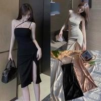 ราคา ENแม็กซี่เดรสผ้าร่องไฮโซผ่าหน้า สายเดี่ยวข้างเดียวแต่งไขว้ (เดรสไฮโซผ่าหน้า) (5072814945)