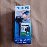 Philips AquaTouch Electric Shaver Wet & Dry รุ่น AT600