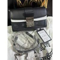 ราคา New mcm แท้% กระเป๋าสะพายข้าง MCM MINI GRETL สี VISETOS สีดำ (42901841484)