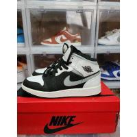 ราคา nike air jordan 1 mid มือสองของแท้ (20185545328)