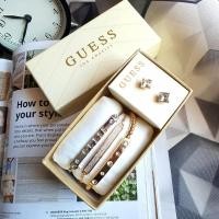 ราคา ชุดสร้อยข้อมือ ต่างหู Guess แท้100% (5380396615)
