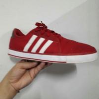 ราคา รองเท้าadidasของแท้ สีแดงมือ2สภาพดี (4024041454)