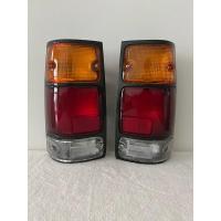 ราคา ไฟท้าย อีซูซุ ISUZU TFR มังกรทอง ปี 1991-1996 TFR 91-96 มังกรทอง * กรอบดำ * (24402404390)