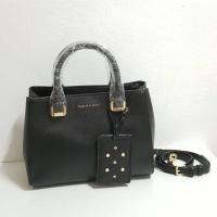 ราคา CHARLES & KEITH LARGE STRUCTURED CITY BAG ของแท้ พร้อมถุงผ้า (1565062574)