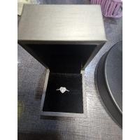 ราคา แหวนเพชร ลูก เพชรแท้(ตรวจเช็คได้เลยค่ะ) มือสอง ทองคำขาว 18K ลายหัวใจล้อมเพชร (25438469848)
