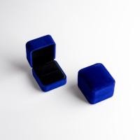 ราคา กล่องกำมะหยี่ ใส่แหวนแต่งงาน แหวนหมั้น กล่องเก็บแหวน กล่องใส่เครื่องประดับ กล่องใส่แหวนสีน้ำเงิน พร้อมส่งราคาส่ง (3633205930)