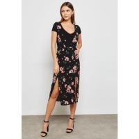 ราคา #ส่งต่อ Topshop เดรสเอี๊ยมลายดอก ไซส์ UK6 (10727505730)