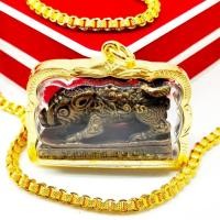 ราคา พญาหมูป่า พลิกแผ่นดิน หลวงปู่กาหลงเขี้ยวแก้ว วัดเขาแหลม งานเลี่ยมทองไมครอนเกรดAกันน้ำ อานุภาพพลิกร้ายให้กลายเป็นดี (16439809856)