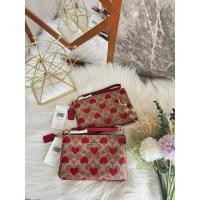 ราคา ⭐️ทักแชทก่อนสั่งซื้อ⭐️ Coach Small Wristlet In Signature Canvas With Heart Print (งานช็อป)(C8550) (21886307007)