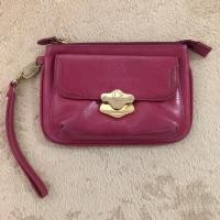 ราคา ส่งฟรี กระเป๋าสตางค์ มีซิป ใส่มือถือได้ MORGAN แท้ (2131709563)