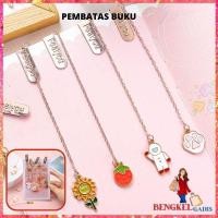 ราคา BG การ์ตูนตัวอักษรบุ๊คมาร์คคลิปหนีบกระดาษเหล็กการ์ตูน Motif บุ๊คมาร์คพร้อมจี้โลหะ (27587933119)