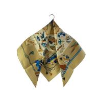ราคา HERMES Scarf Silk Women's Beige Patterned all over Direct from Japan Secondhand (27904423923)