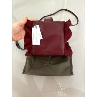 ราคา CHARLES & KEITH กระเป๋าชาร์ลแอนด์คีธมารูน (26337076044)