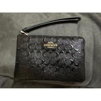 ราคา coach แท้ คล้องมือ size s หนังแก้วสีดำสภาพสวย (23933252393)