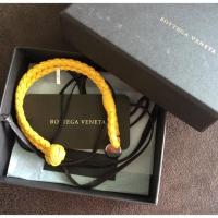 ราคา กำไล bottega veneta แท้ สภาพดี อุปกรณ์ครบ!! มี tag size ด้วยนะคะ แท้แน่นอน (83223436)