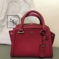ราคา กระเป๋า lyn สินค้ามือสอง สภาพ90% (2303754952)