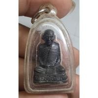 ราคา พระรูปหล่อลอยองค์หลวงพ่อเผือกเลี่ยมเดิมเก่ามากพระบ้านพื้นที่ใครมาจัดไปครับ (40951564701)