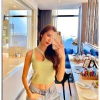 ราคา [พร้อมส่ง]TOPSHOP เสื้อครอปแขนกุด ไหล่เดียว เว้าอก ผ้าร่อง (3053870692)