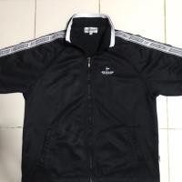 ราคา เสื้อวอร์มแขนสั้นมีแถบ ยี่ห้อ Dunlop แท้มือสองค่ะ แถบสวยมากค่ะ อก 48 ยาว 28 (2713881239)
