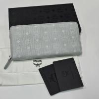 ราคา ของแท้ 100% .* New พร้อมส่ง .* กระเป๋าสตางค์ ใบยาว ซิปรอบ MCM (26963524325)