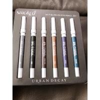 ราคา URBAN DECAY Smoked 24/7 Glide-on Eye Pencil Set _ เซ็ตอายไลน์เนอร์ มี 6 แท่ง 6 สี ในเซ็ท เนื้อครีมนุ่มเขียนง่าย กันน้ำ (9805642998)