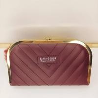 ราคา กระเป๋าสตางค์ ขอบสีทอง สายโซ่สะพายไฮโซโก้เก๋ หนังPU (GC-033) (29801905644)