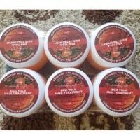 ราคา ซื้อแพค 6 กป. ถูกกว่า! โคลนหมักผมพบธรรม สูตรโปรตีนไข่แดง สำหรับผมทำเสีย ผมทำสี กป.ใหญ่ 300g (2770765488)