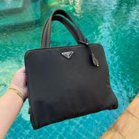 ราคา Prada nylon bag มือสองของแท้ (25786587428)